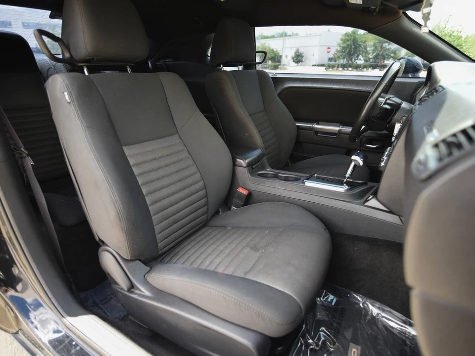 2014 Dodge Challenger 3rd Gen - Image 13 of 15