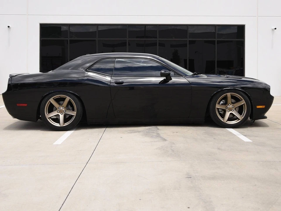 2014 Dodge Challenger 3rd Gen - Image 9 of 15