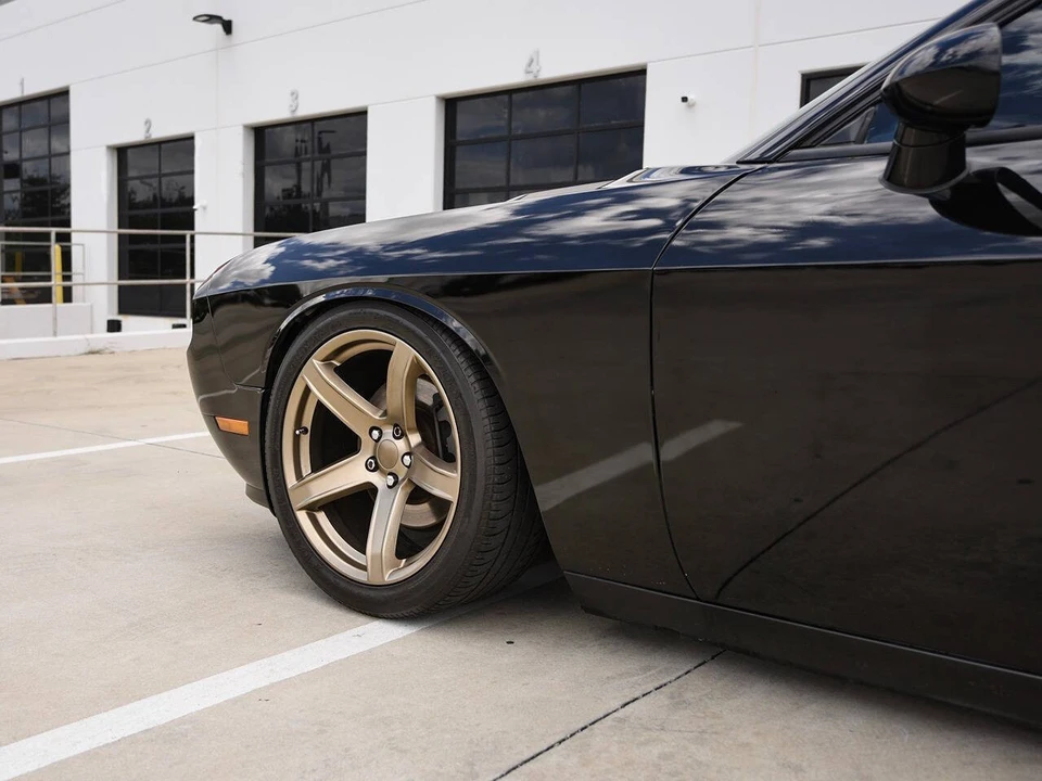 2014 Dodge Challenger 3rd Gen - Image 5 of 15
