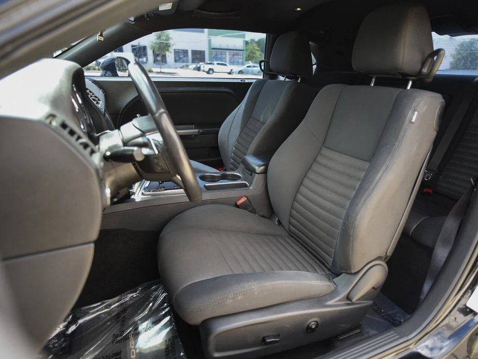 2014 Dodge Challenger 3rd Gen - Image 11 of 15