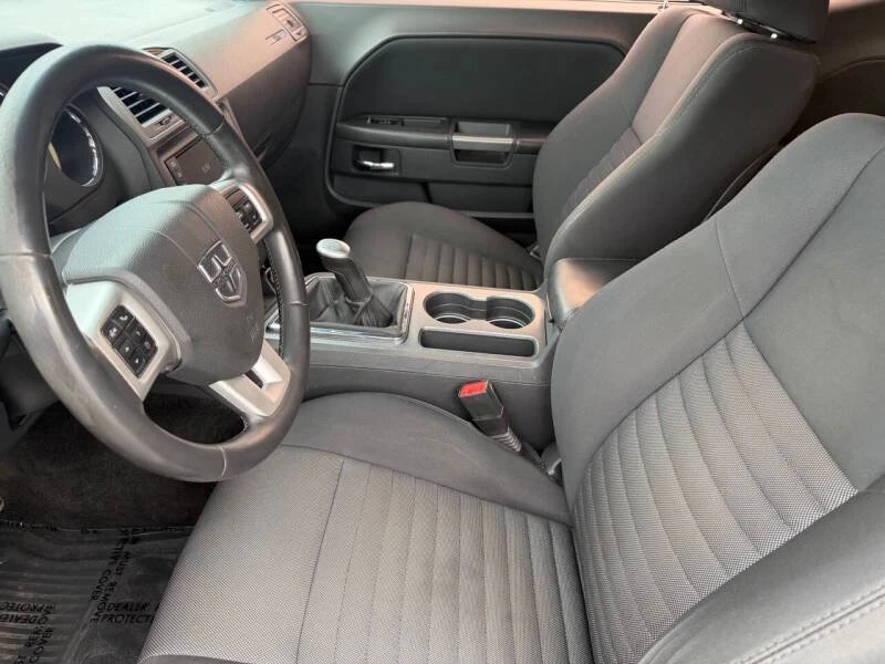 2014 Dodge Challenger 3rd Gen - Image 4 of 8