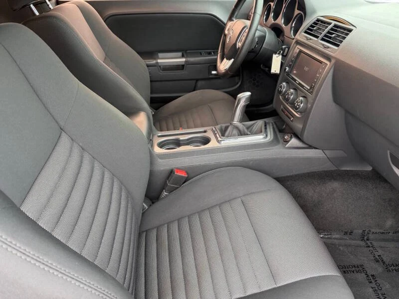 2014 Dodge Challenger 3rd Gen - Image 6 of 8