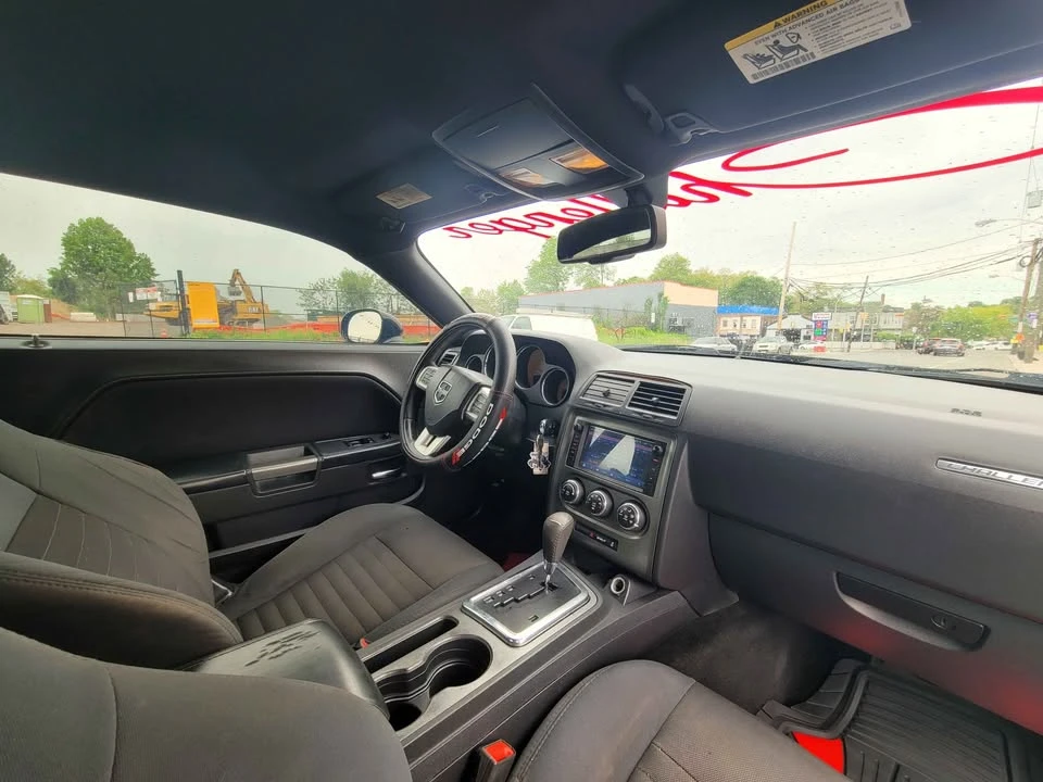 2014 Dodge Challenger 3rd Gen - Image 10 of 14
