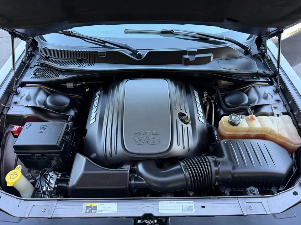 2014 Dodge Challenger 3rd Gen - Image 19 of 20