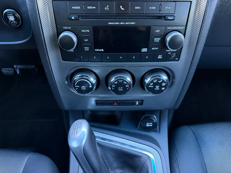 2014 Dodge Challenger 3rd Gen - Image 17 of 20
