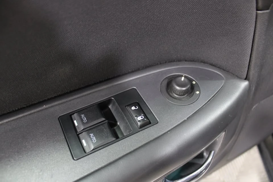 2014 Dodge Challenger 3rd Gen - Image 7 of 20