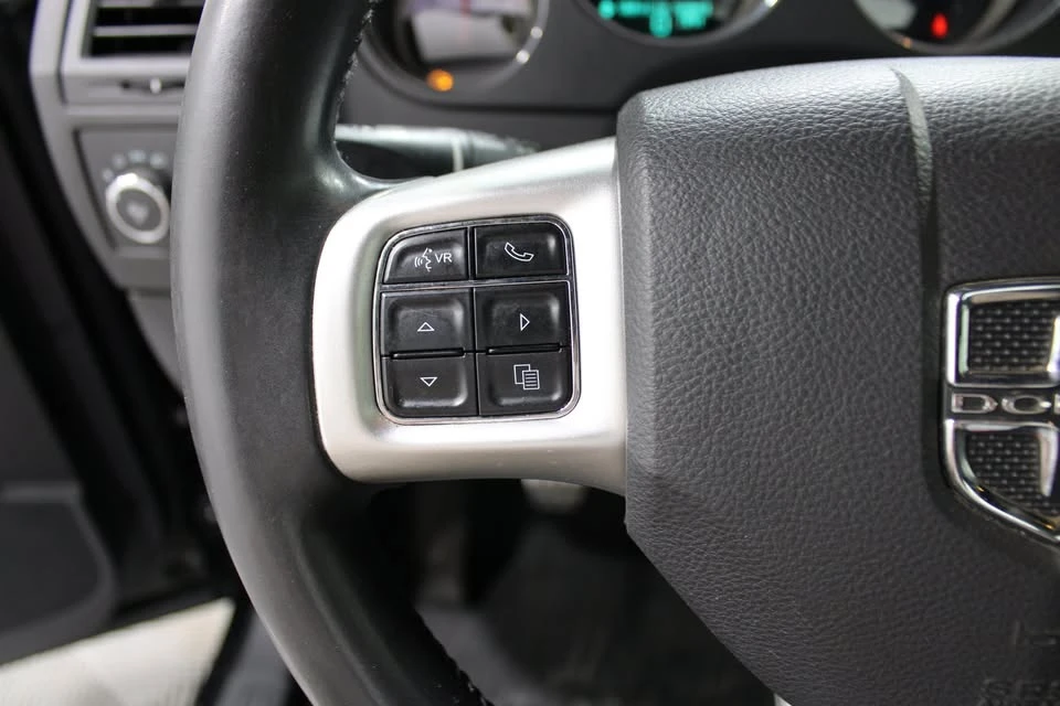2014 Dodge Challenger 3rd Gen - Image 10 of 20