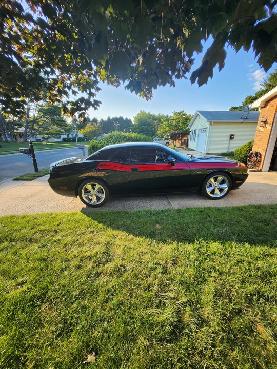 2014 Dodge Challenger 3rd Gen - Image 13 of 31