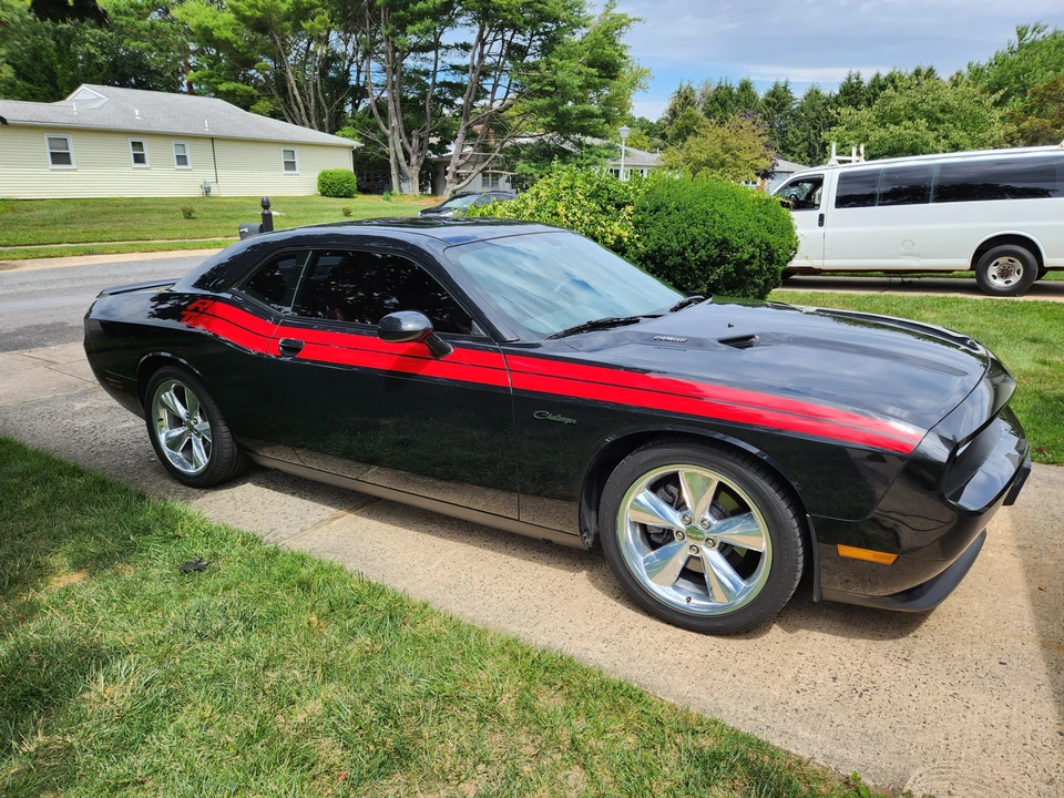 2014 Dodge Challenger 3rd Gen - Image 14 of 31