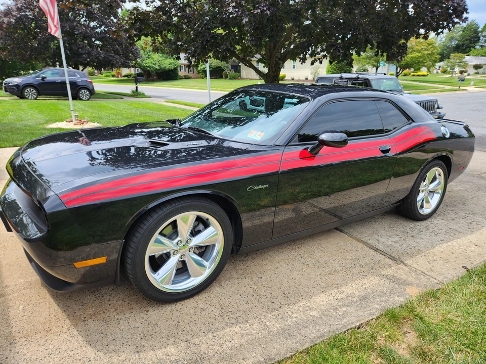 2014 Dodge Challenger 3rd Gen - Image 9 of 31