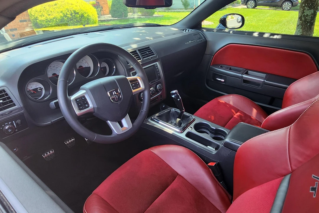 2014 Dodge Challenger 3rd Gen - Image 30 of 31