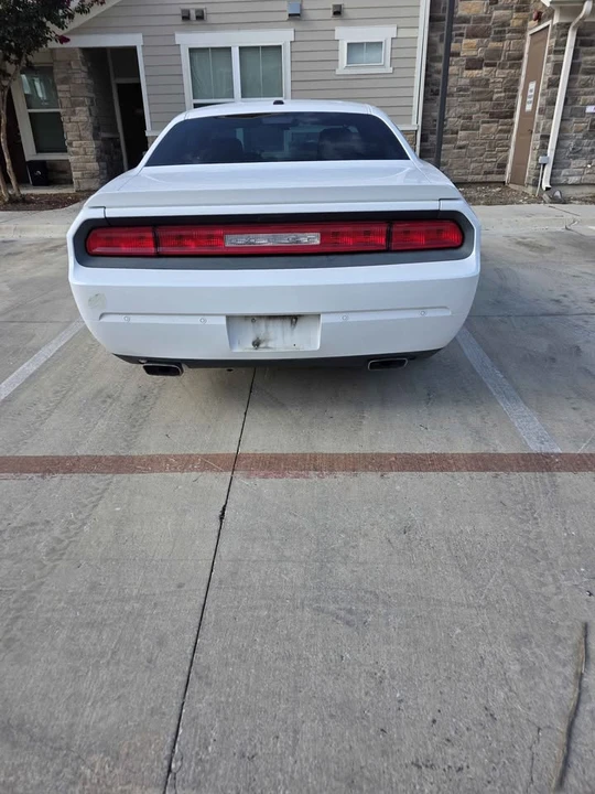 2014 Dodge Challenger 3rd Gen - Image 3 of 4