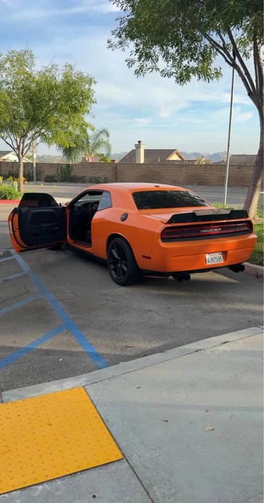 2014 Dodge Challenger 3rd Gen - Image 2 of 5