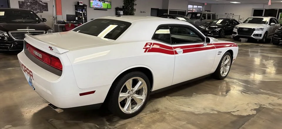 2014 Dodge Challenger 3rd Gen - Image 5 of 18