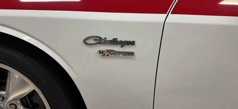 2014 Dodge Challenger 3rd Gen - Image 10 of 18