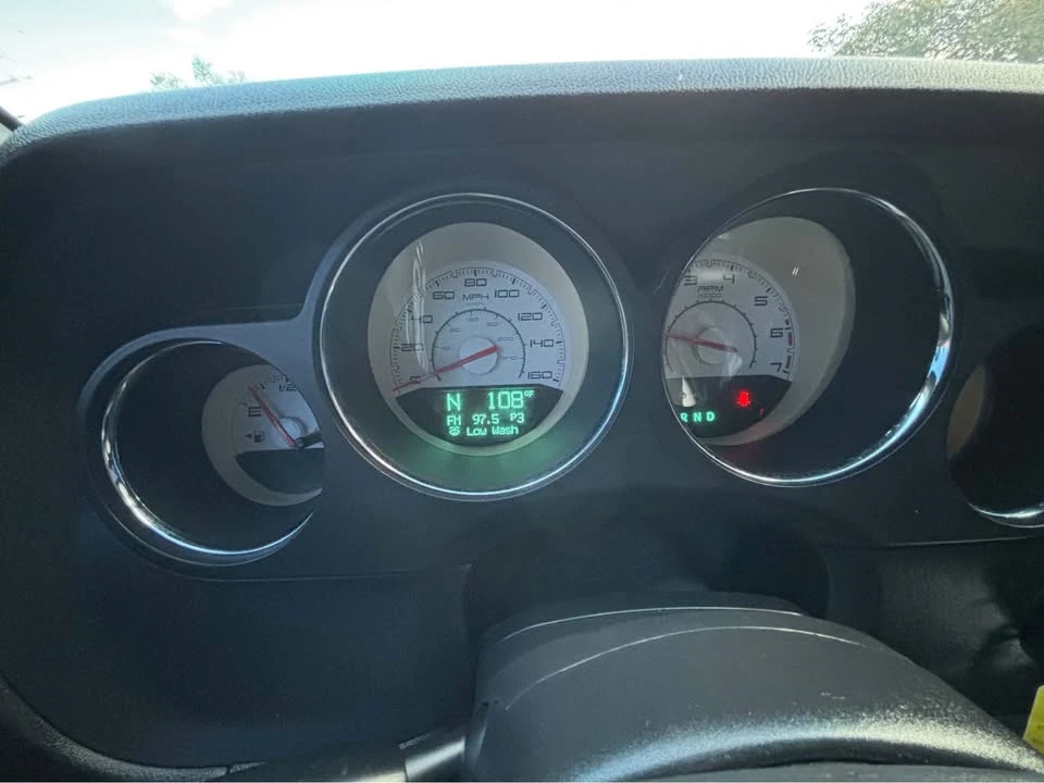 2014 Dodge Challenger 3rd Gen - Image 15 of 19