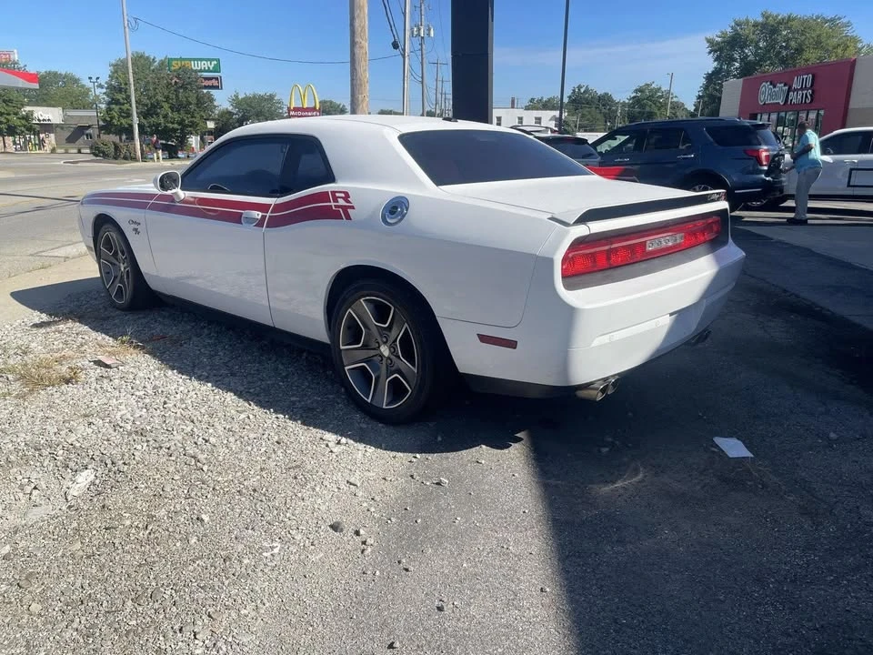 2014 Dodge Challenger 3rd Gen - Image 3 of 8