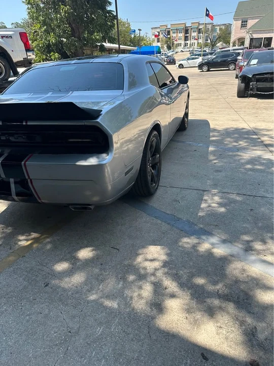 2014 Dodge Challenger 3rd Gen - Image 5 of 13