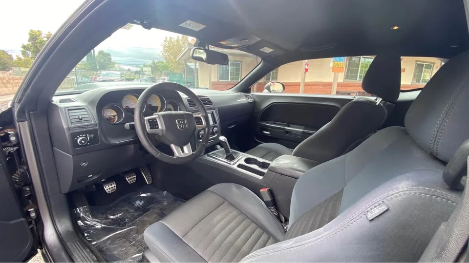 2014 Dodge Challenger 3rd Gen - Image 14 of 20