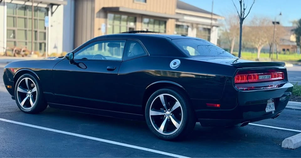 2014 Dodge Challenger 3rd Gen - Image 6 of 15