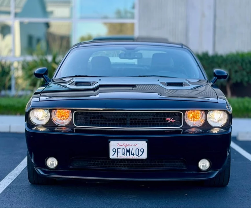 2014 Dodge Challenger 3rd Gen - Image 2 of 15
