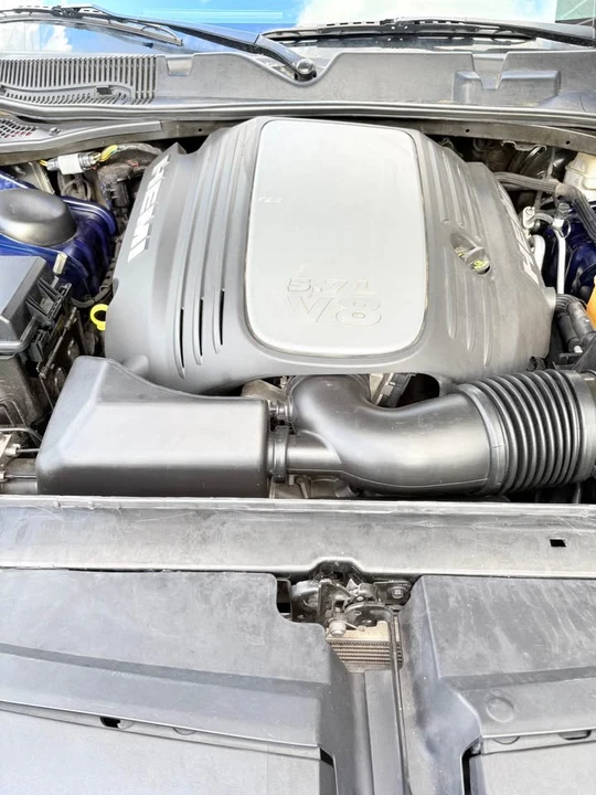 2014 Dodge Challenger 3rd Gen - Image 16 of 20