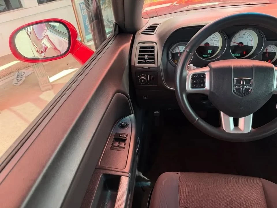 2014 Dodge Challenger 3rd Gen - Image 12 of 14