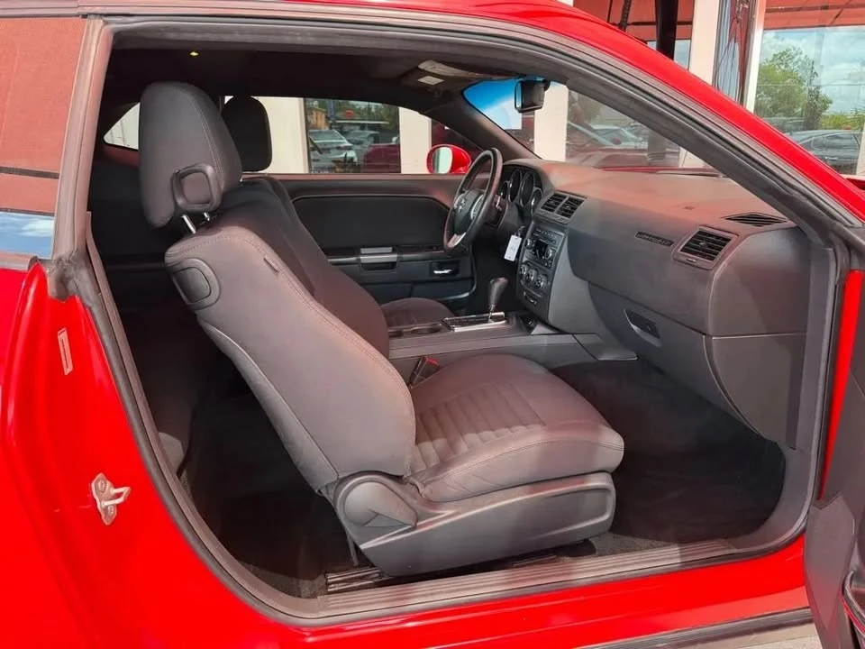 2014 Dodge Challenger 3rd Gen - Image 13 of 14
