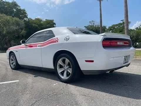 2014 Dodge Challenger 3rd Gen - Image 3 of 10