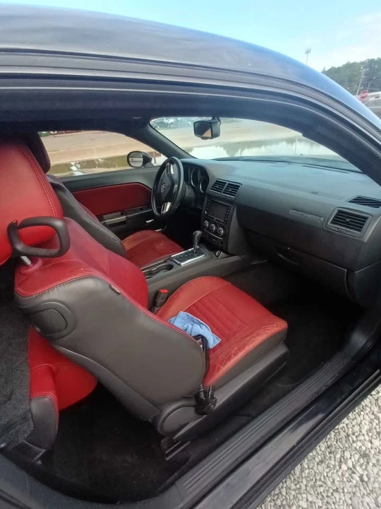 2014 Dodge Challenger 3rd Gen - Image 10 of 13