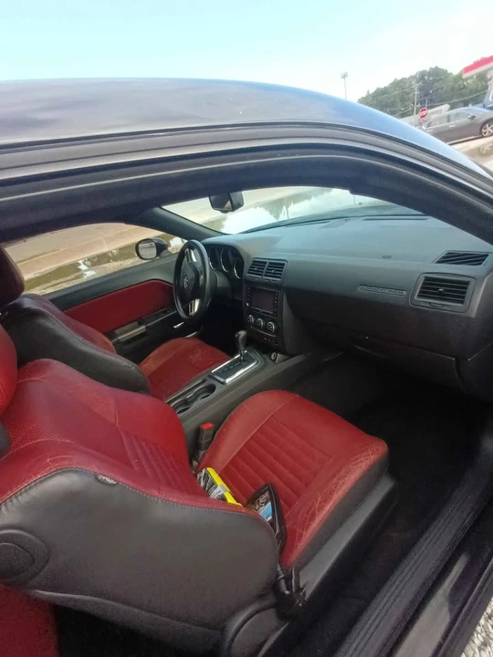 2014 Dodge Challenger 3rd Gen - Image 9 of 13