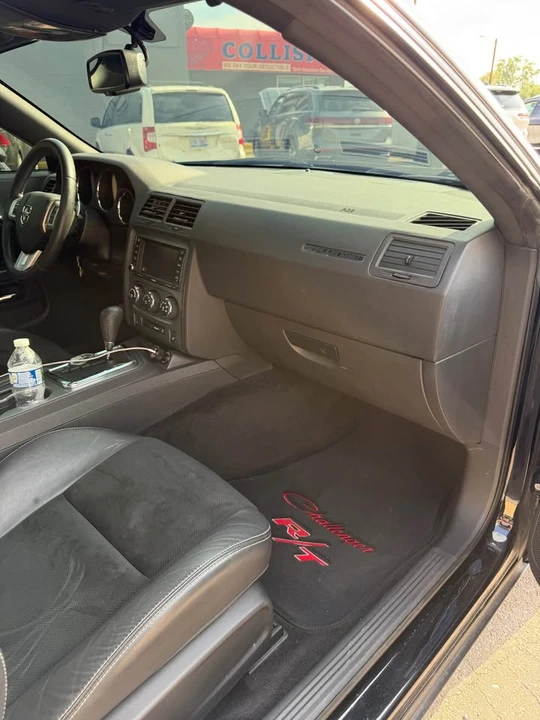 2014 Dodge Challenger 3rd Gen - Image 15 of 19