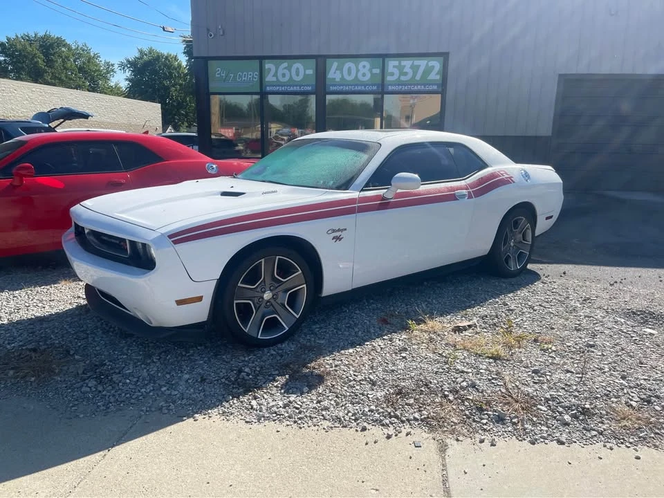 2014 Dodge Challenger 3rd Gen - Image 5 of 11