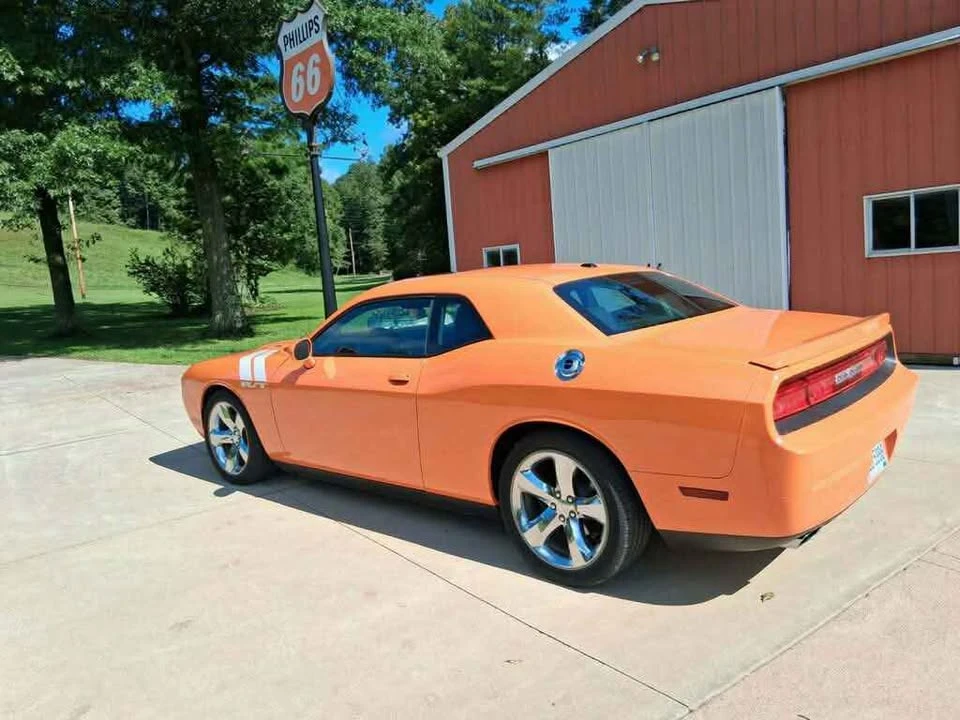 2014 Dodge Challenger 3rd Gen - Image 3 of 4