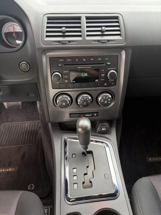 2014 Dodge Challenger 3rd Gen - Image 13 of 14