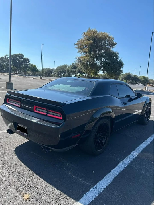 2014 Dodge Challenger 3rd Gen - Image 5 of 12