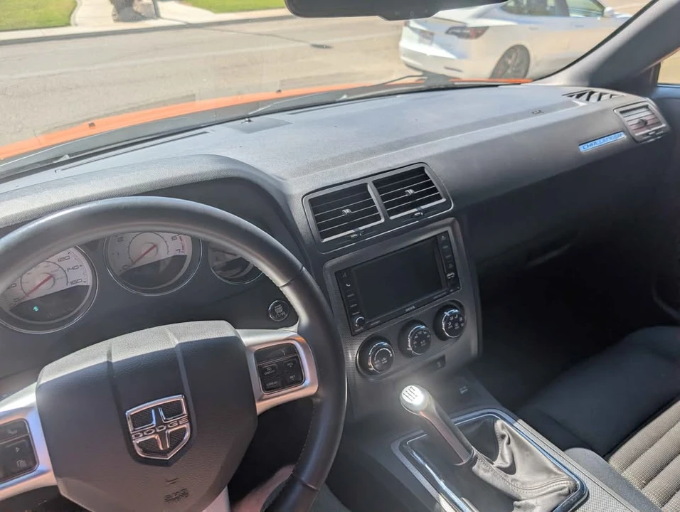 2014 Dodge Challenger 3rd Gen - Image 4 of 10