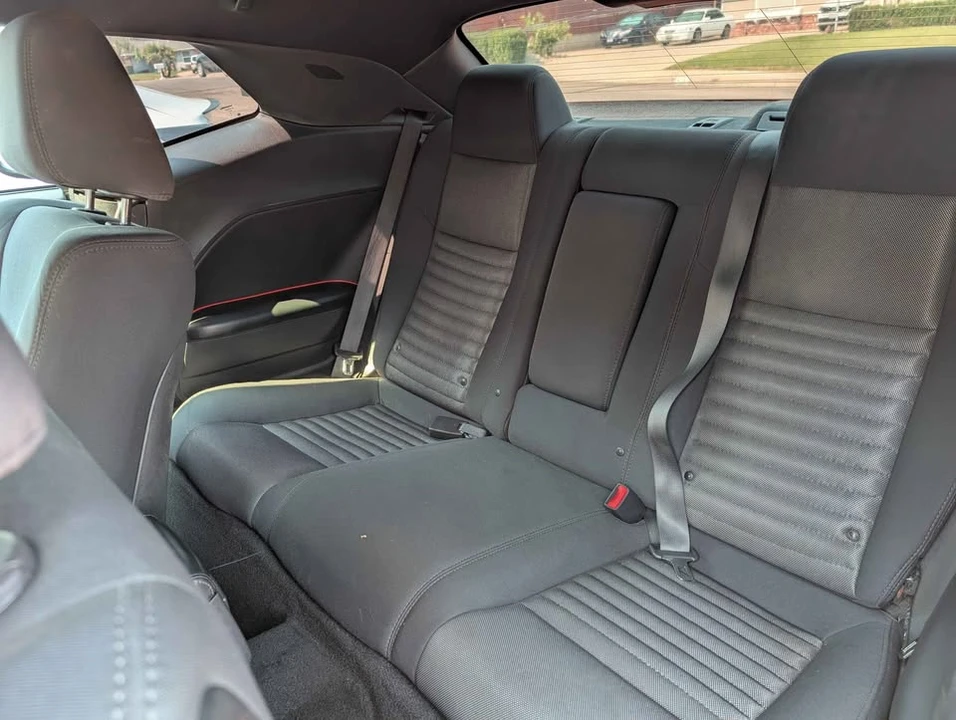 2014 Dodge Challenger 3rd Gen - Image 6 of 10