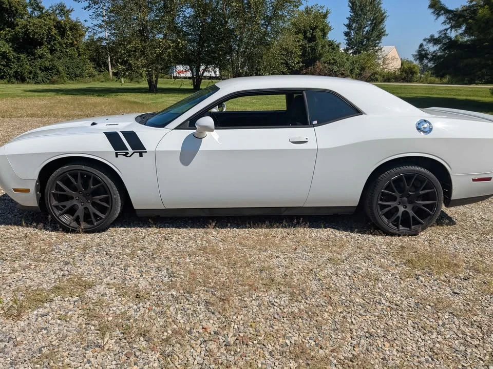 2014 Dodge Challenger 3rd Gen - Image 2 of 10