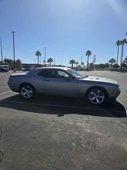 2014 Dodge Challenger 3rd Gen - Image 2 of 10