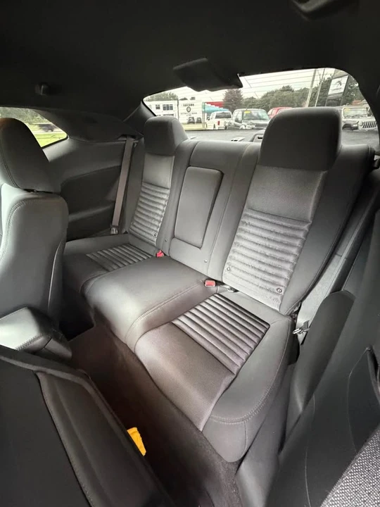 2014 Dodge Challenger 3rd Gen - Image 10 of 14