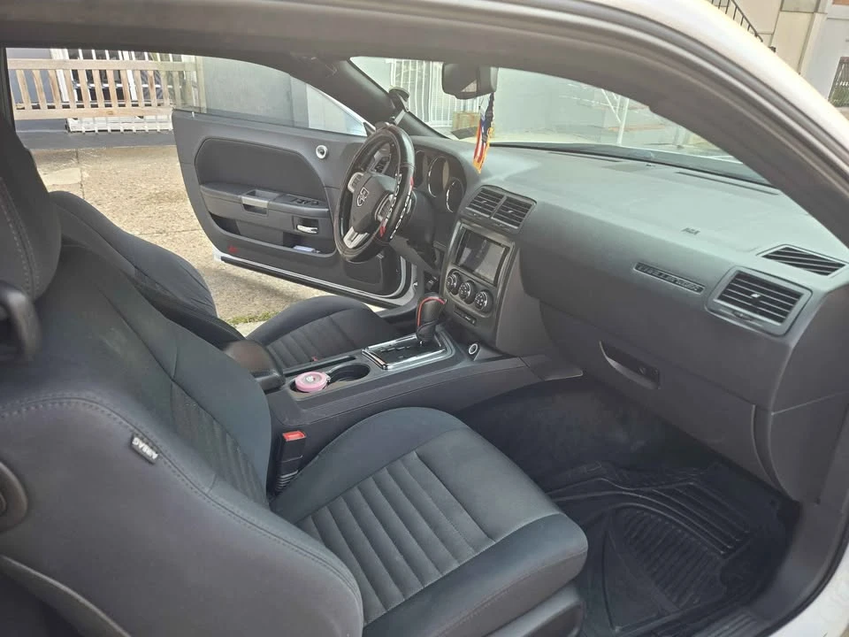 2014 Dodge Challenger 3rd Gen - Image 10 of 12
