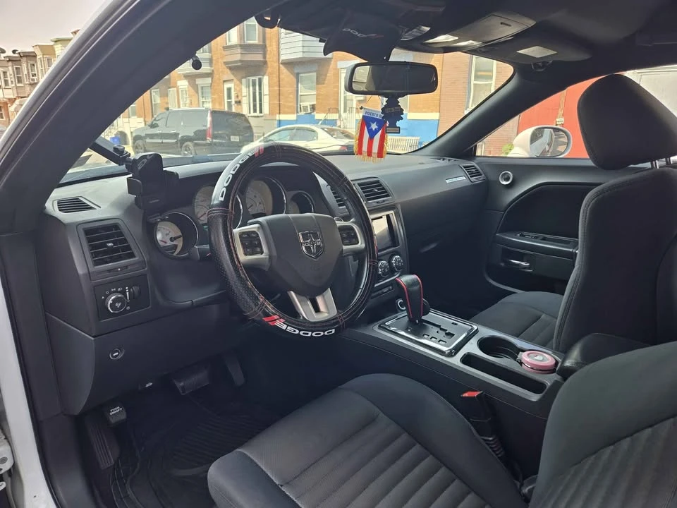 2014 Dodge Challenger 3rd Gen - Image 7 of 12