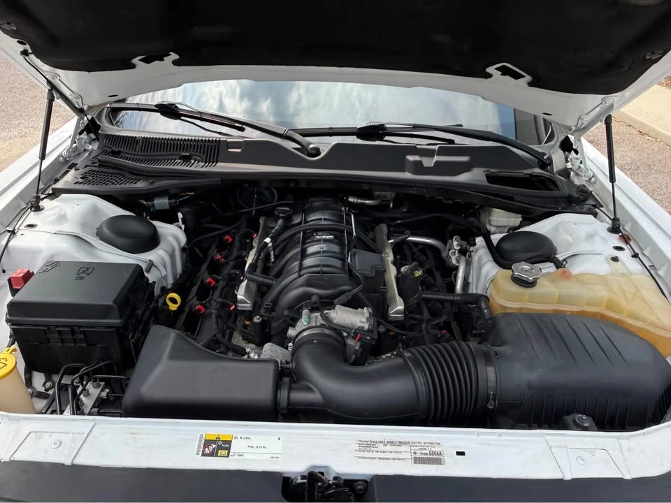 2014 Dodge Challenger 3rd Gen - Image 19 of 20