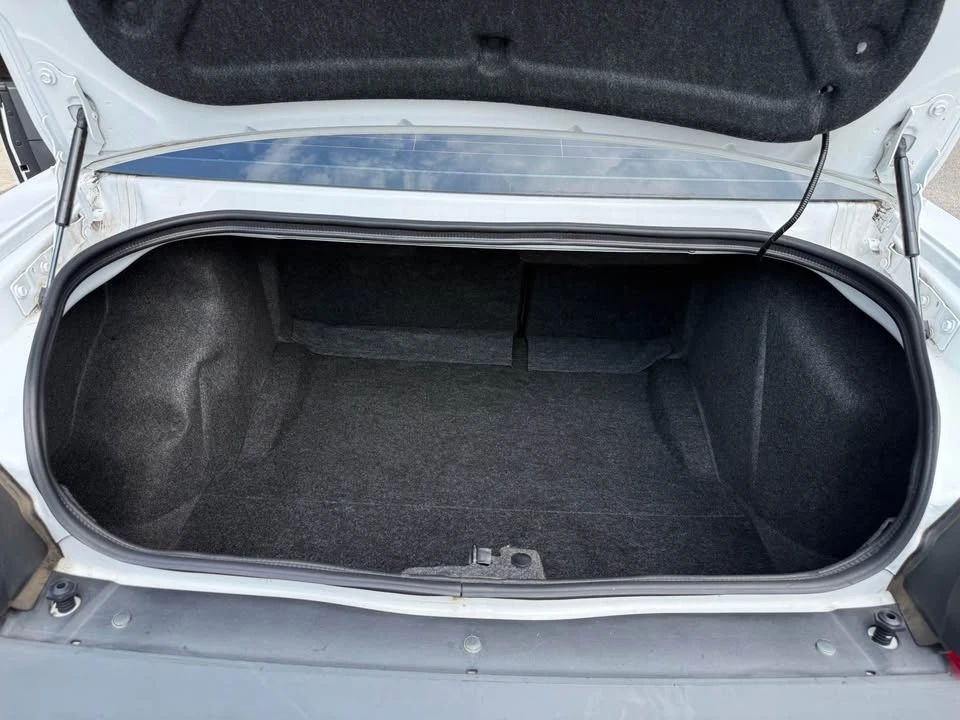 2014 Dodge Challenger 3rd Gen - Image 12 of 20