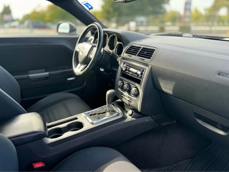 2014 Dodge Challenger 3rd Gen - Image 17 of 20
