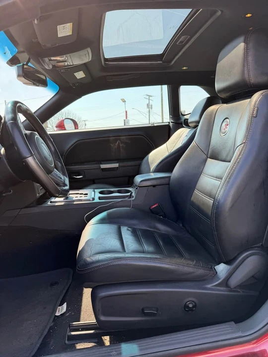 2014 Dodge Challenger 3rd Gen - Image 6 of 10