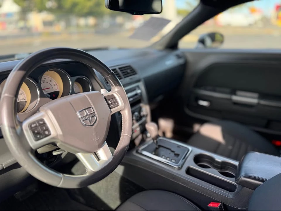 2014 Dodge Challenger 3rd Gen - Image 11 of 20