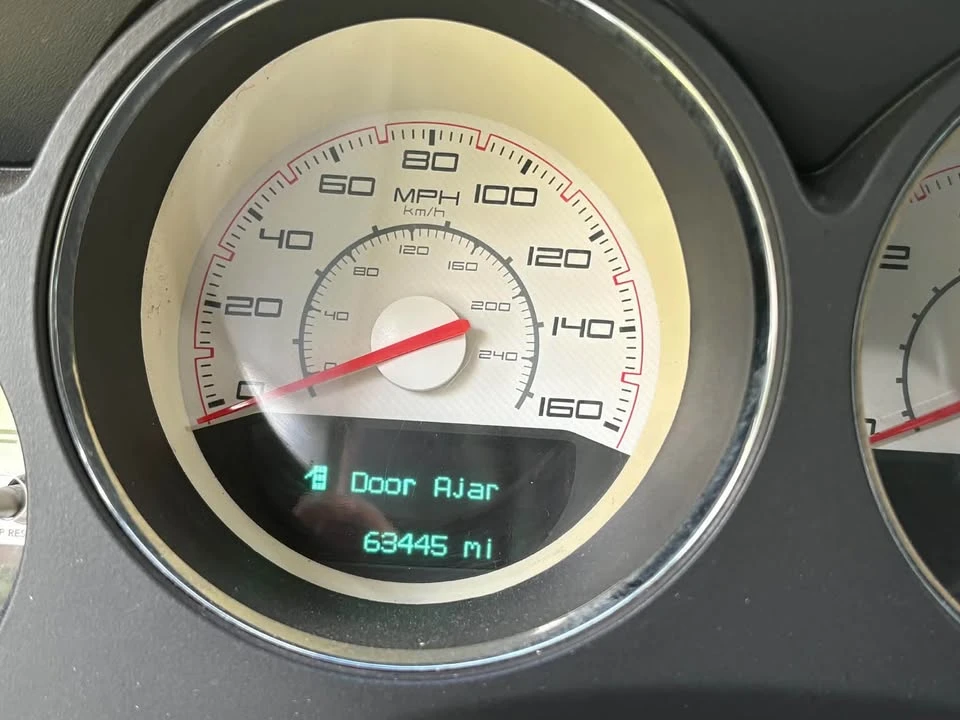 2014 Dodge Challenger 3rd Gen - Image 7 of 8