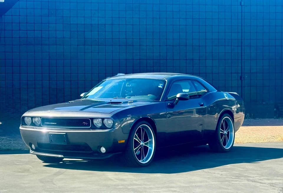 2014 Dodge Challenger 3rd Gen - Image 4 of 10